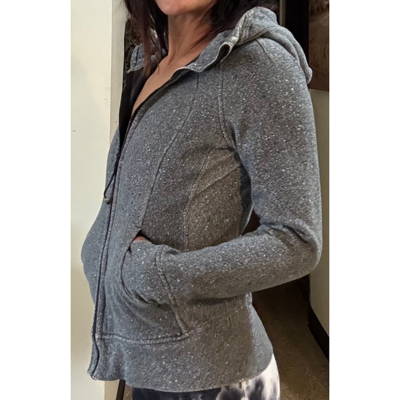 Lululemon Scuba Full-Zip Hoodie - Picture 6 of 9